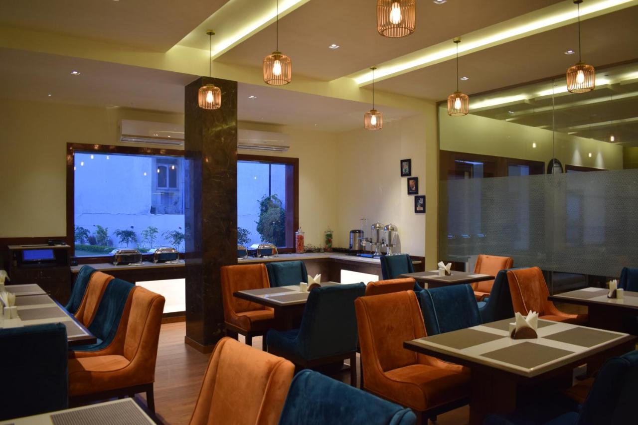 Hotel Ambica Katra 格德拉 外观 照片