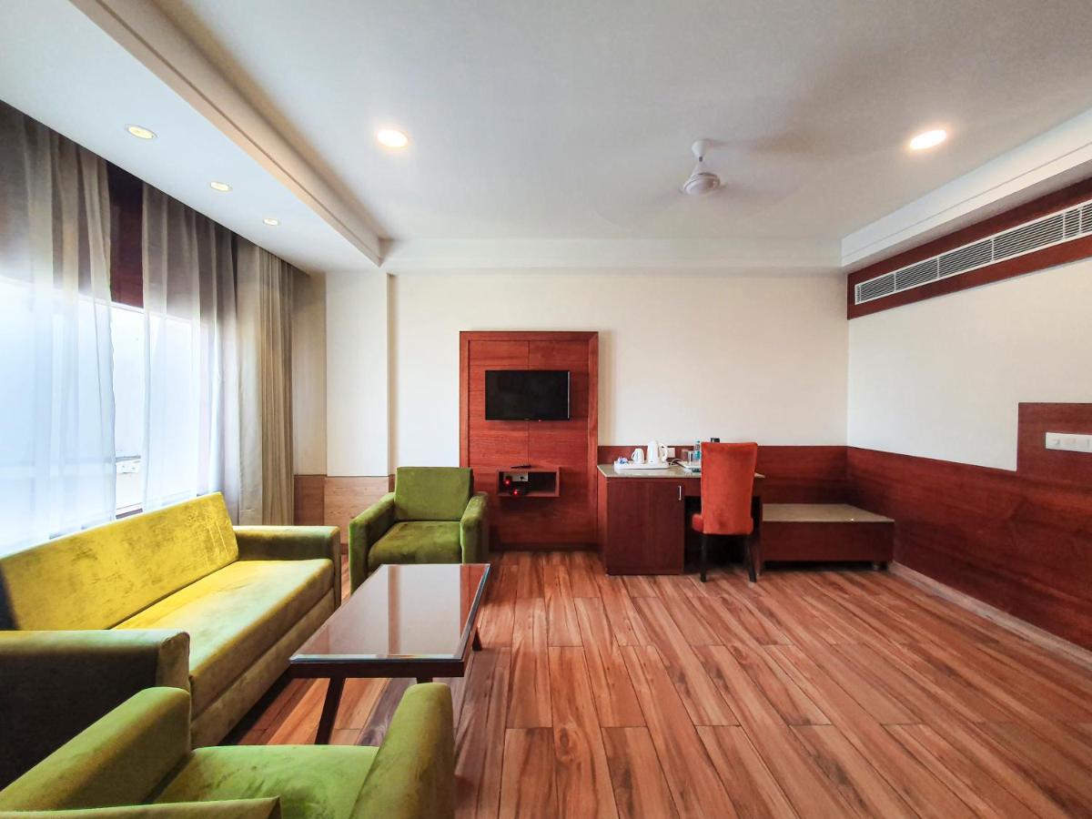 Hotel Ambica Katra 格德拉 外观 照片
