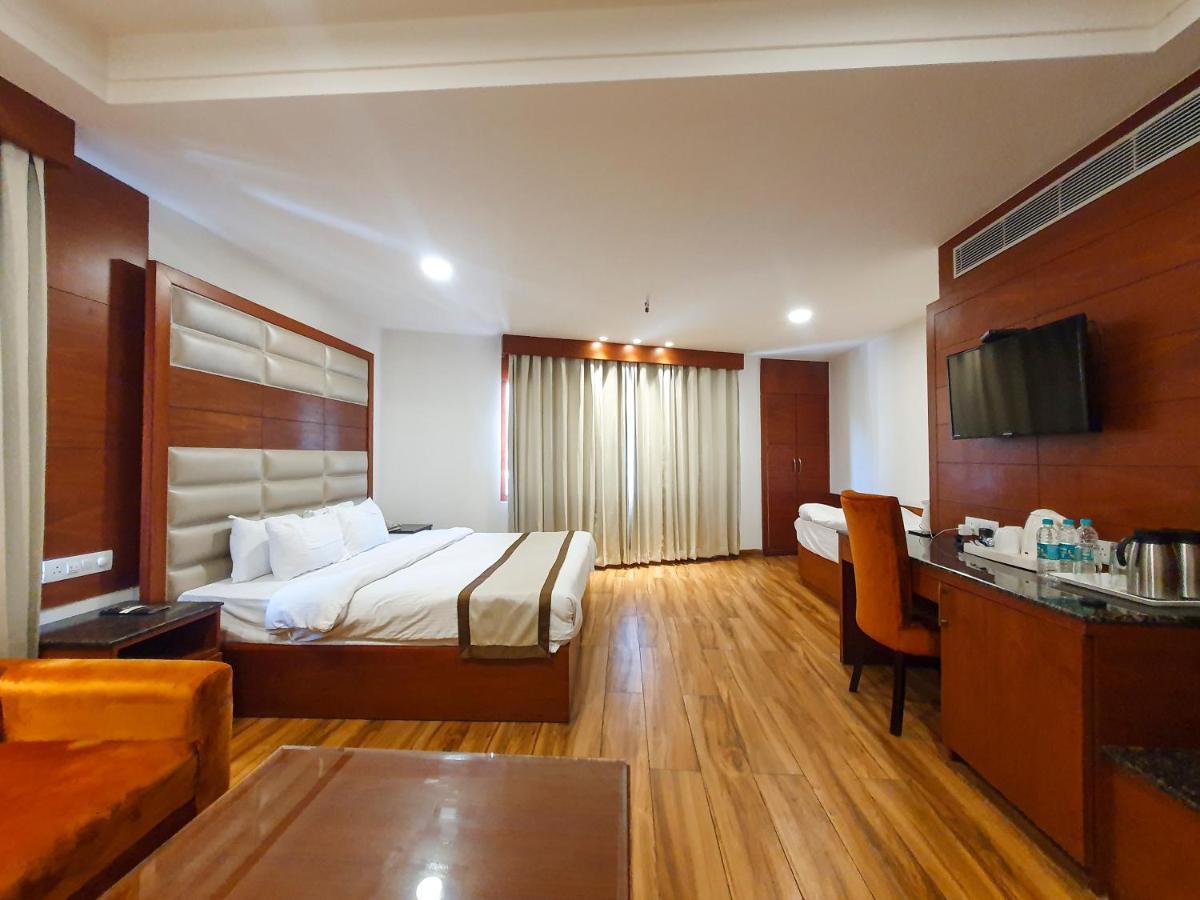 Hotel Ambica Katra 格德拉 外观 照片
