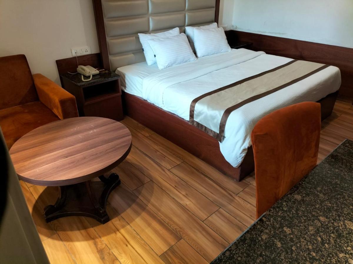 Hotel Ambica Katra 格德拉 外观 照片