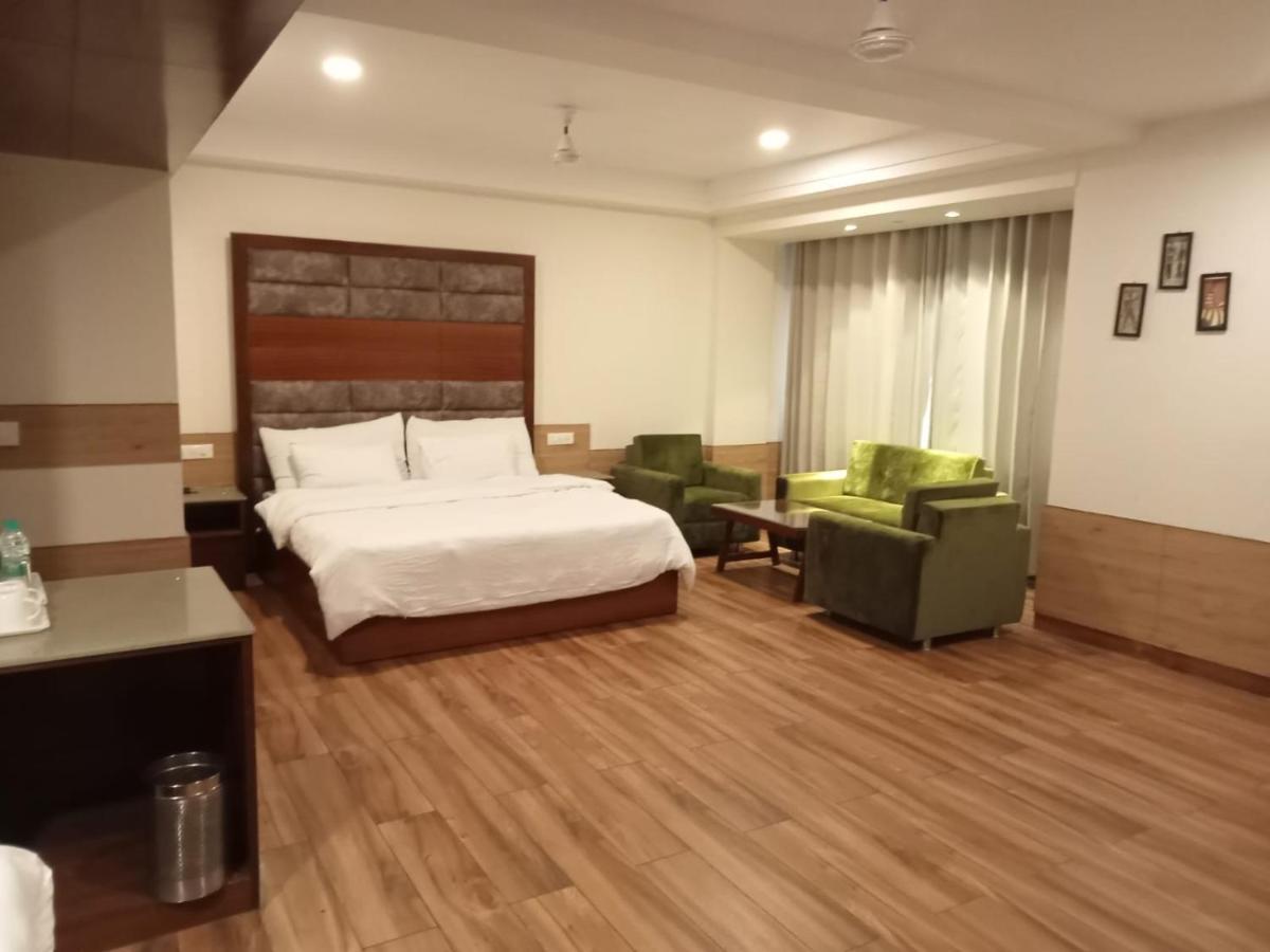 Hotel Ambica Katra 格德拉 外观 照片