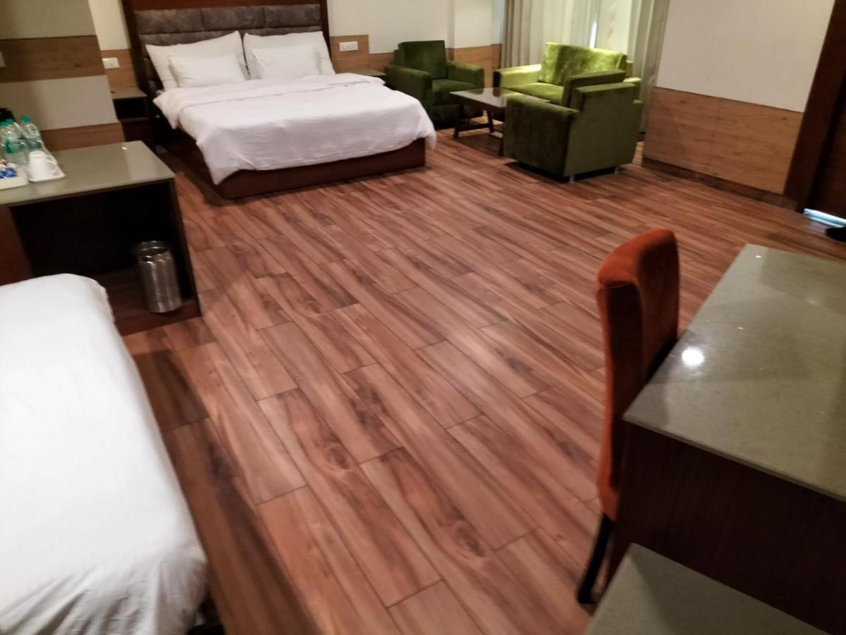 Hotel Ambica Katra 格德拉 外观 照片