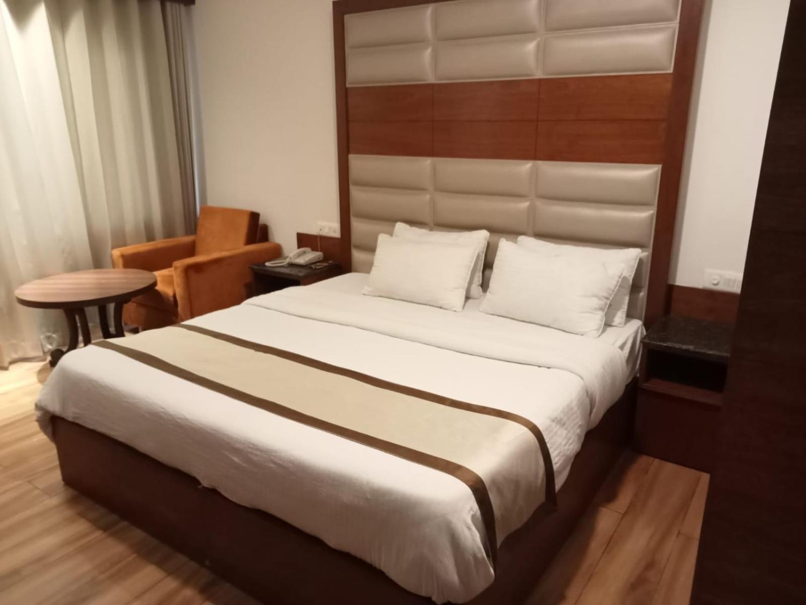 Hotel Ambica Katra 格德拉 外观 照片