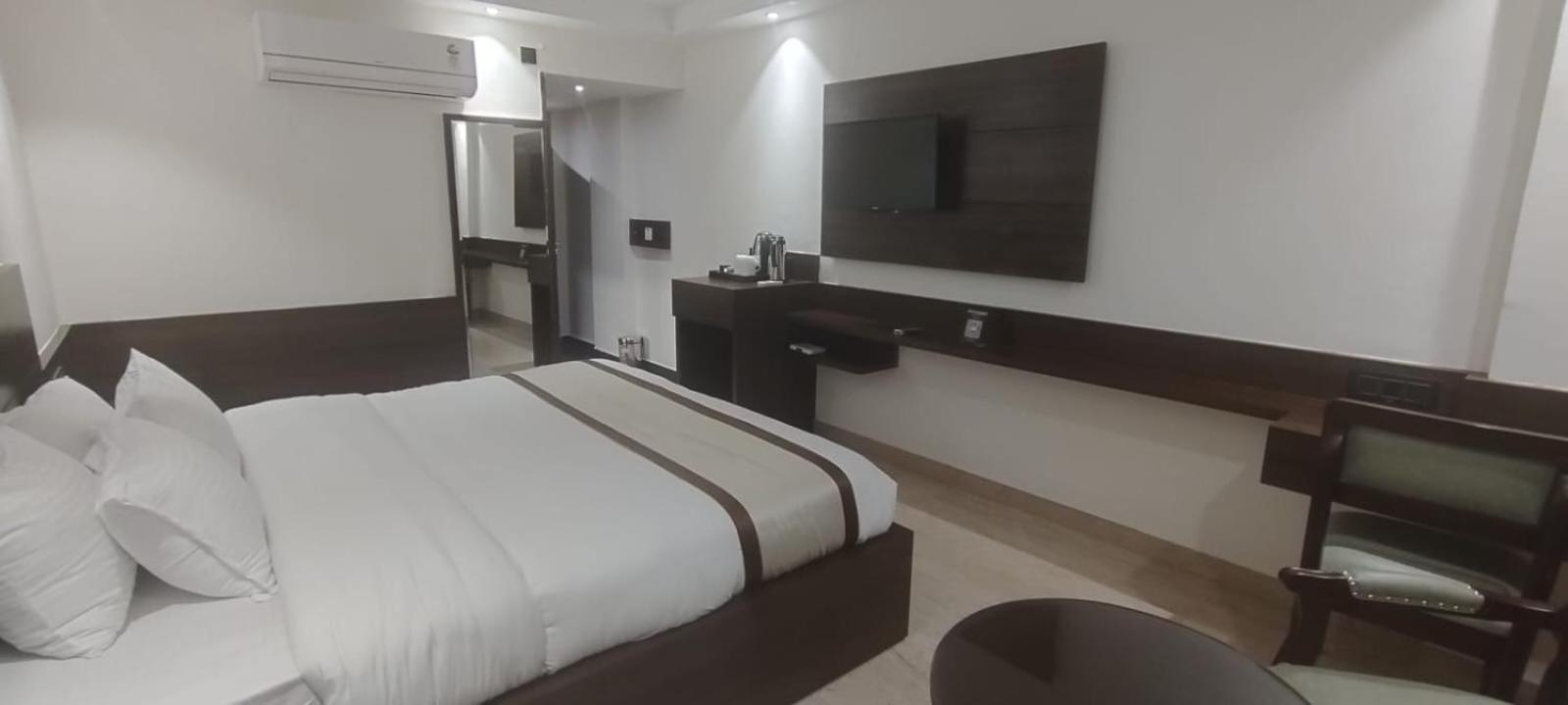 Hotel Ambica Katra 格德拉 外观 照片