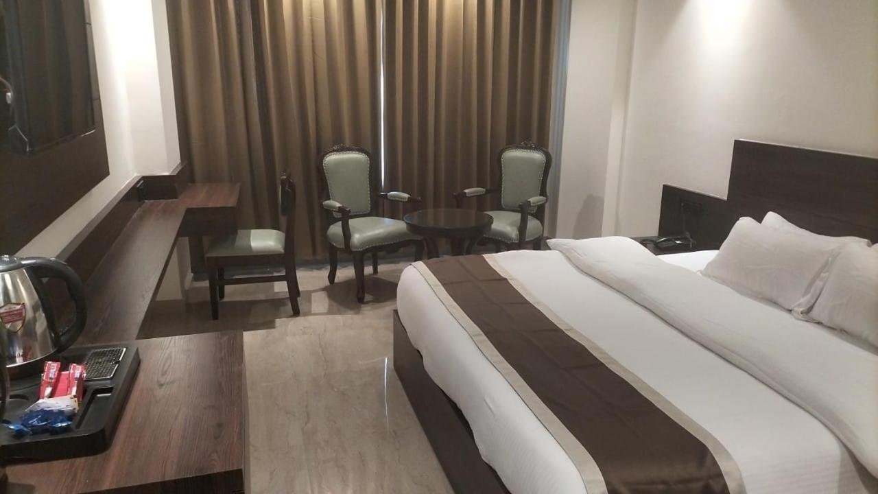 Hotel Ambica Katra 格德拉 外观 照片